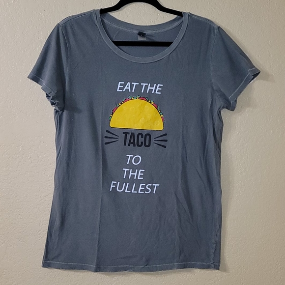 Distressed Taco Tuesday Shirt Size XL - Picture 2 of 4